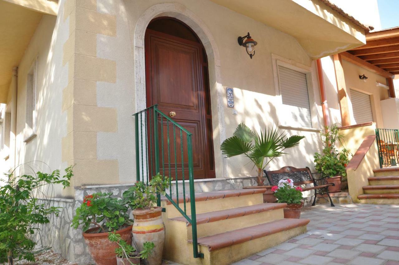 Villa Rahal Racalmuto Buitenkant foto